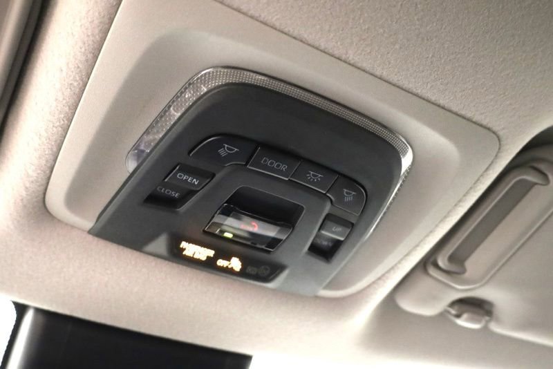 Used 2022 Toyota Corolla Cross XLE w/ Convenience Package image 29