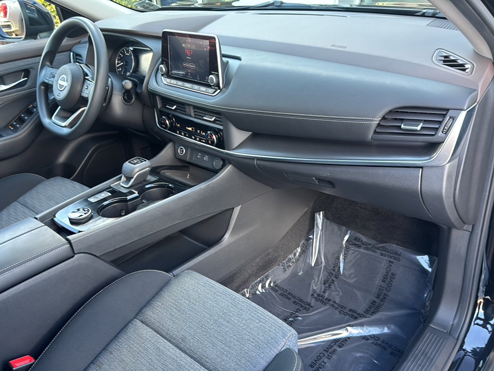 Used 2023 Nissan Rogue SV AWD/4WD image 11