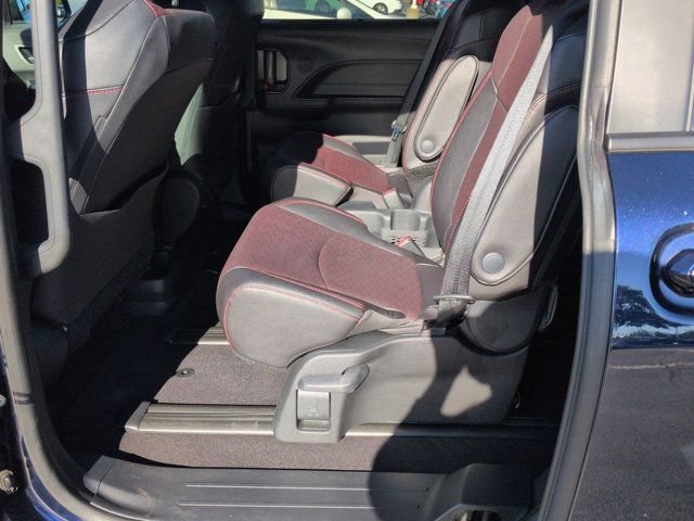Certified 2025 Toyota Sienna XSE AWD/4WD image 17