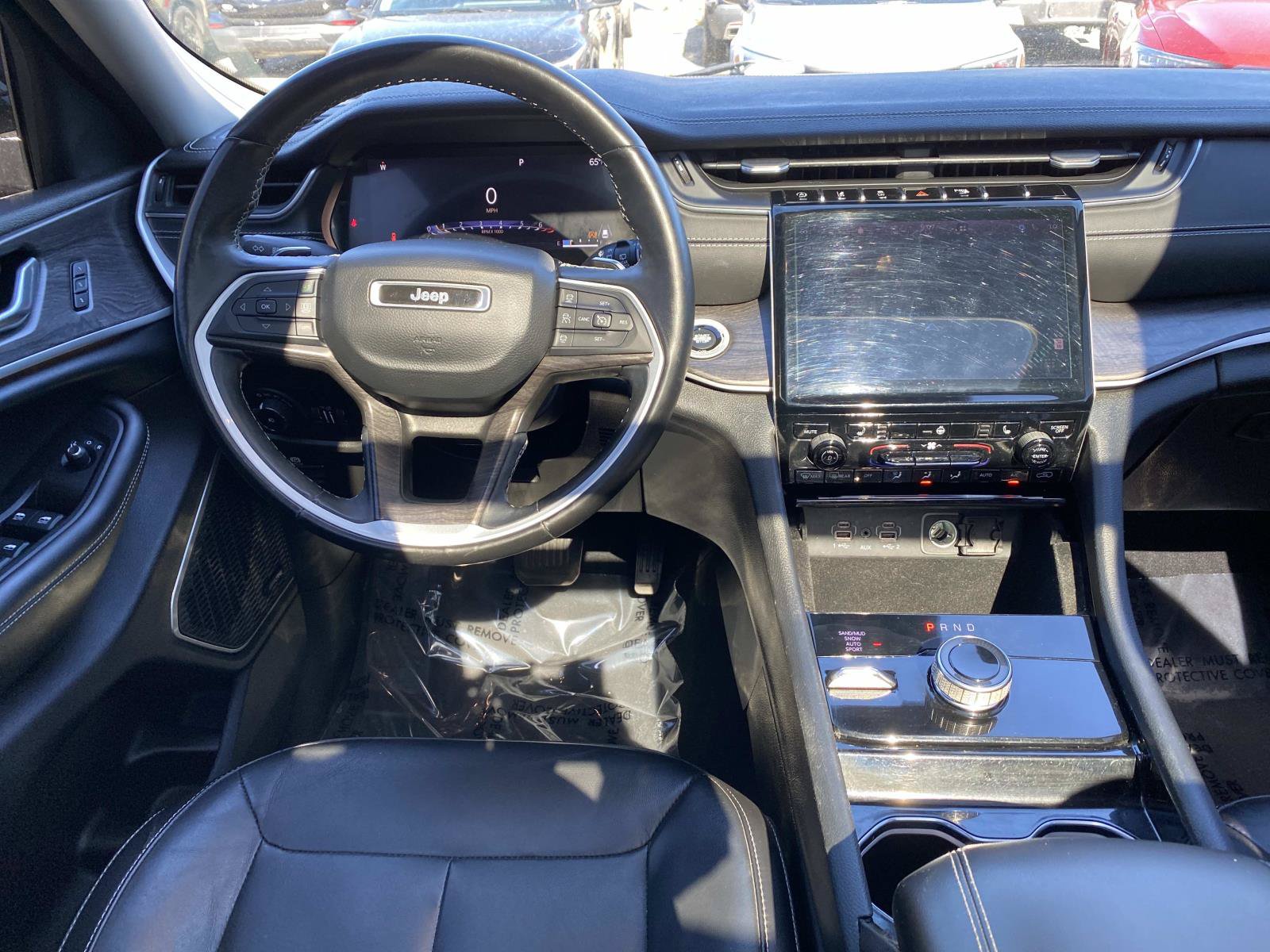 Used 2022 Jeep Grand Cherokee L Limited AWD/4WD image 14