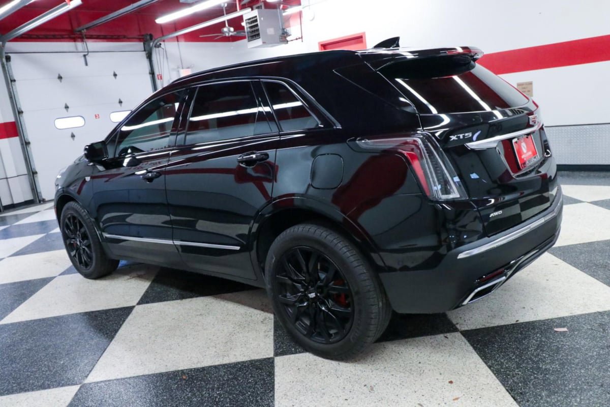 Used 2023 Cadillac XT5 Sportv w/ Technology Package AWD/4WD image 6
