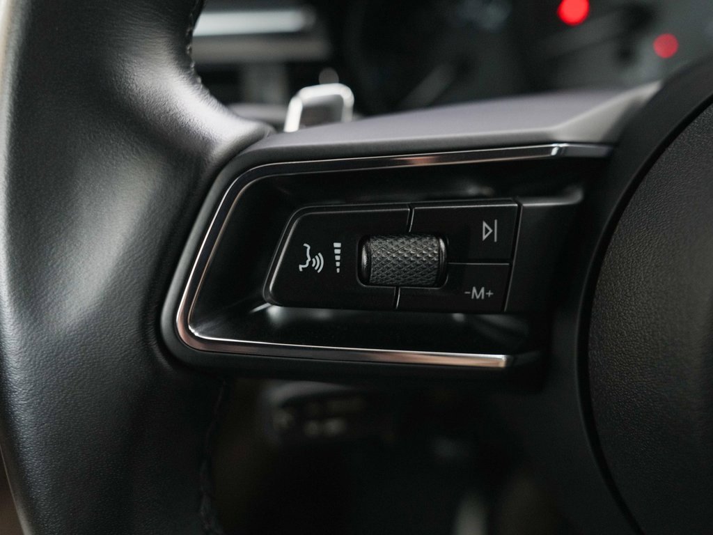 Used 2022 Porsche Macan S image 31