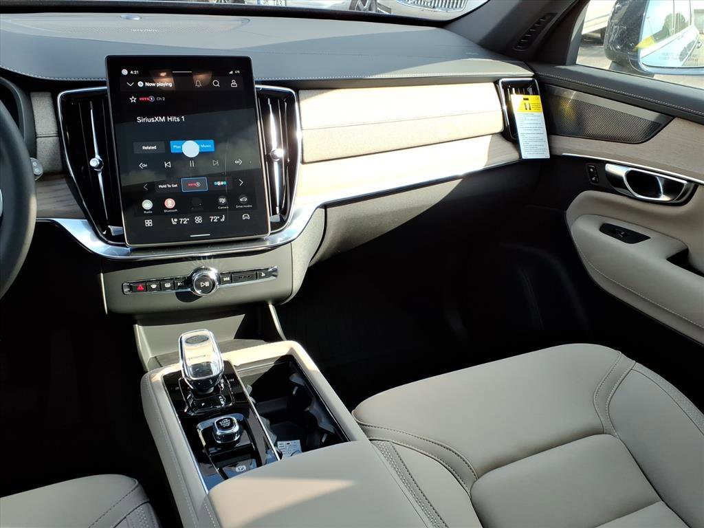 New 2026 Volvo XC90 B6 Plus w/ Protection Package Premier image 14
