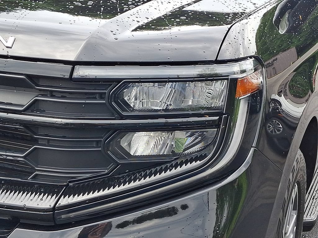 Used 2025 Ford Expedition Max Active AWD/4WD image 9