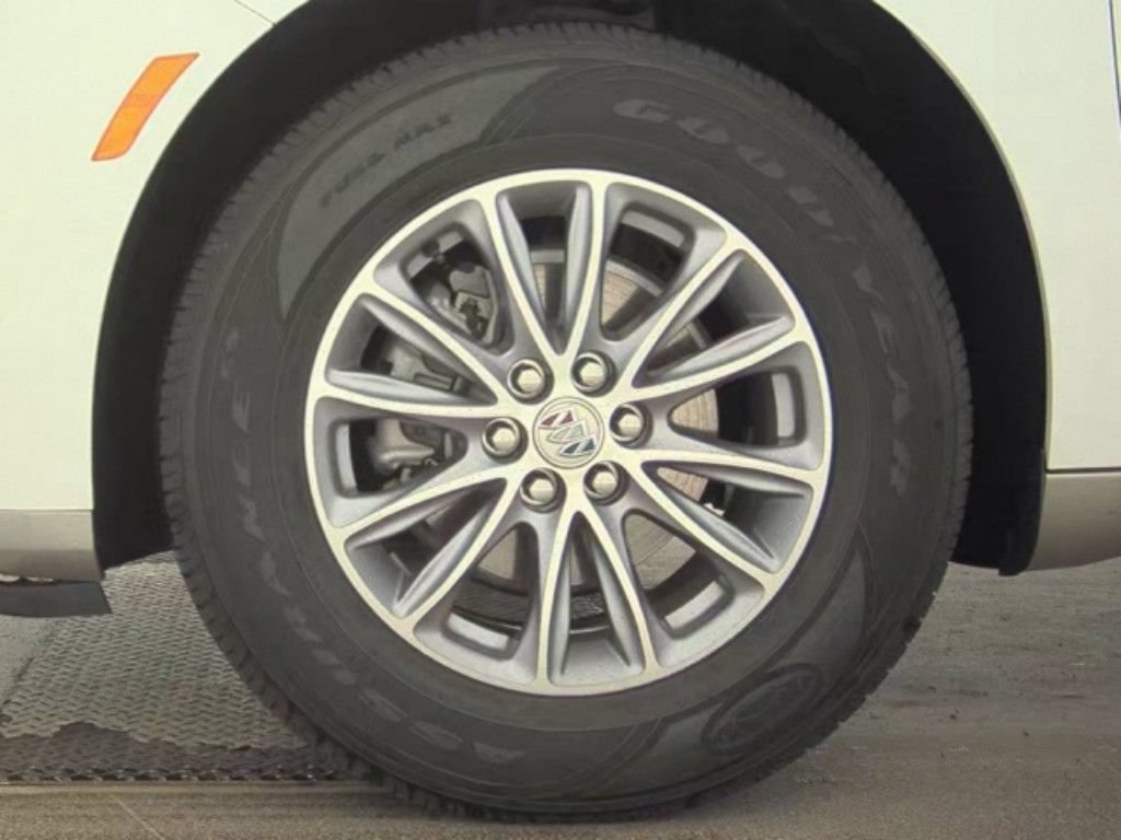 Used 2023 Buick Enclave Essence AWD/4WD image 20