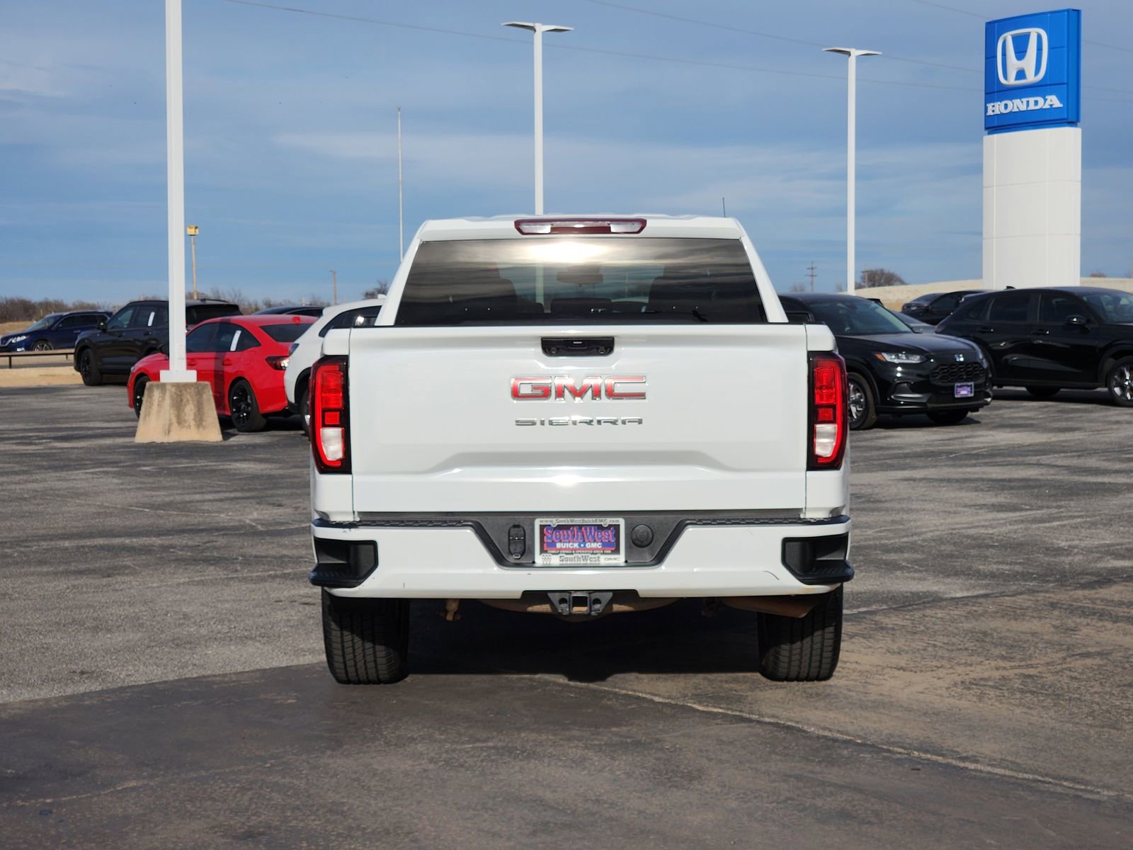Used 2023 GMC Sierra 1500 Pro w/ Graphite Edition image 8