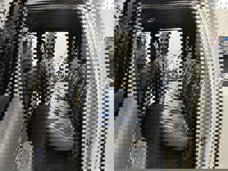 Used 2014 Ford F150 Raptor w/ Equipment Group 801A Luxury image 16