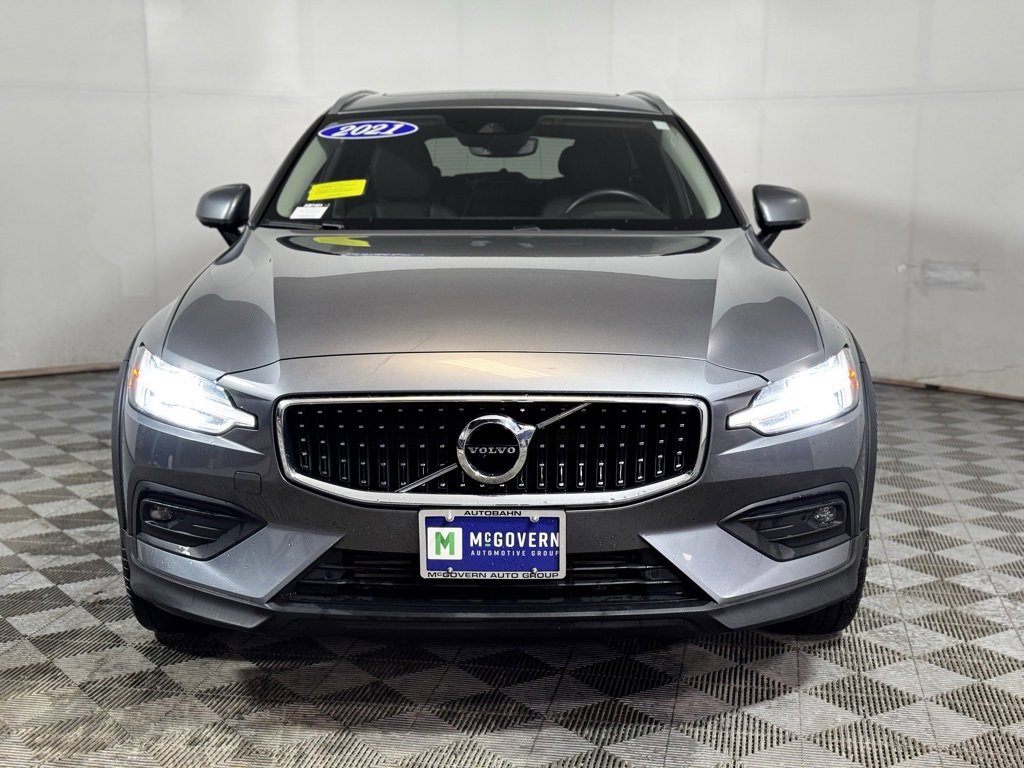 Used 2021 Volvo V60 T5 Cross Country w/ Climate Package image 12