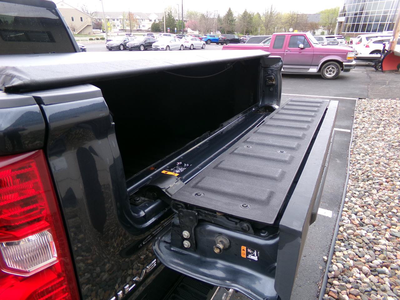 Used 2021 Chevrolet Silverado 1500 LT w/ Max Trailering Package AWD/4WD image 14