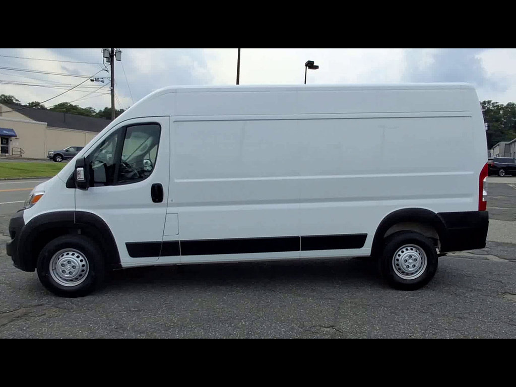 Used 2026 RAM ProMaster 2500 w/ Convenience Group FWD image 5