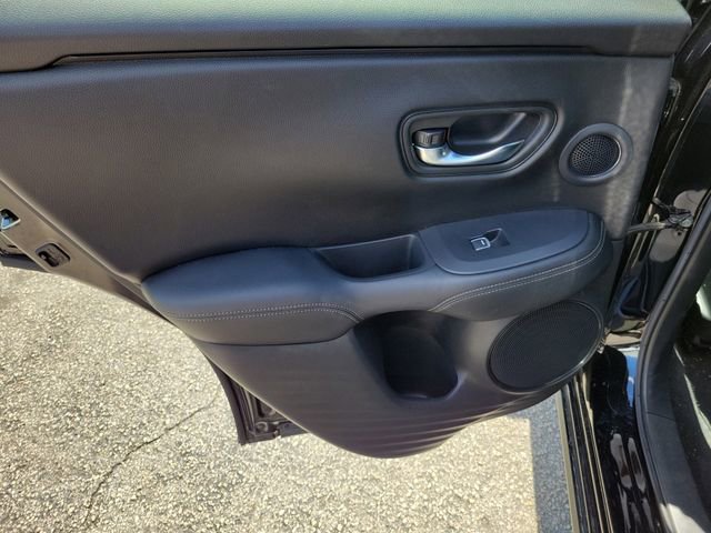 Used 2023 Honda HR-V EX-L image 7