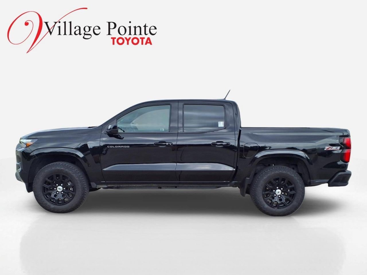 Used 2024 Chevrolet Colorado Z71 w/ Z71 Convenience Package 2 AWD/4WD image 2