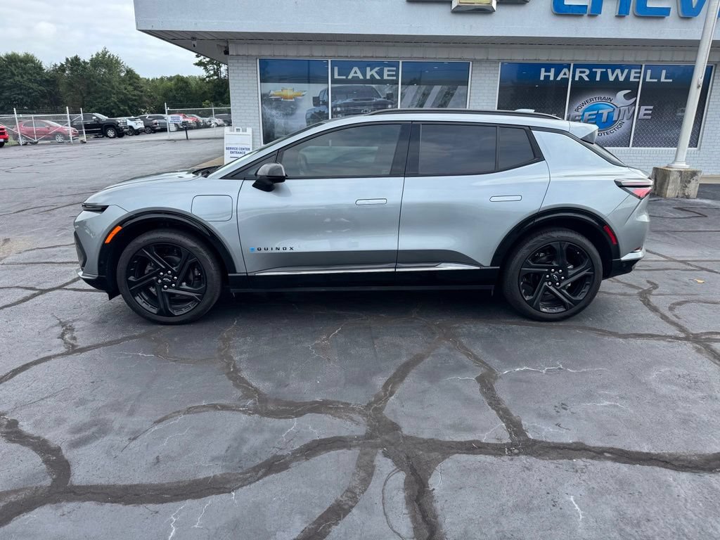 Used 2024 Chevrolet Equinox EV RS AWD/4WD image 2