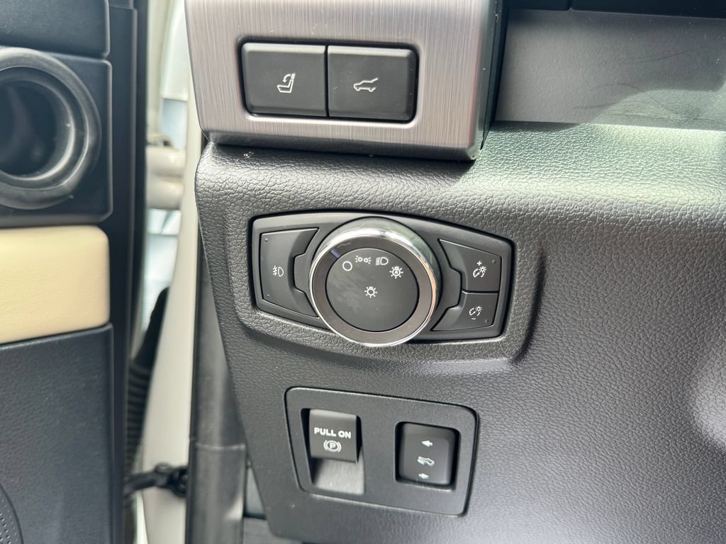 Used 2020 Ford Expedition Platinum AWD/4WD image 35