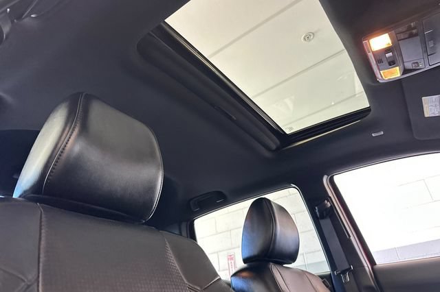 Certified 2022 Toyota Tacoma TRD Sport w/ TRD Premium Sport Package AWD/4WD image 22