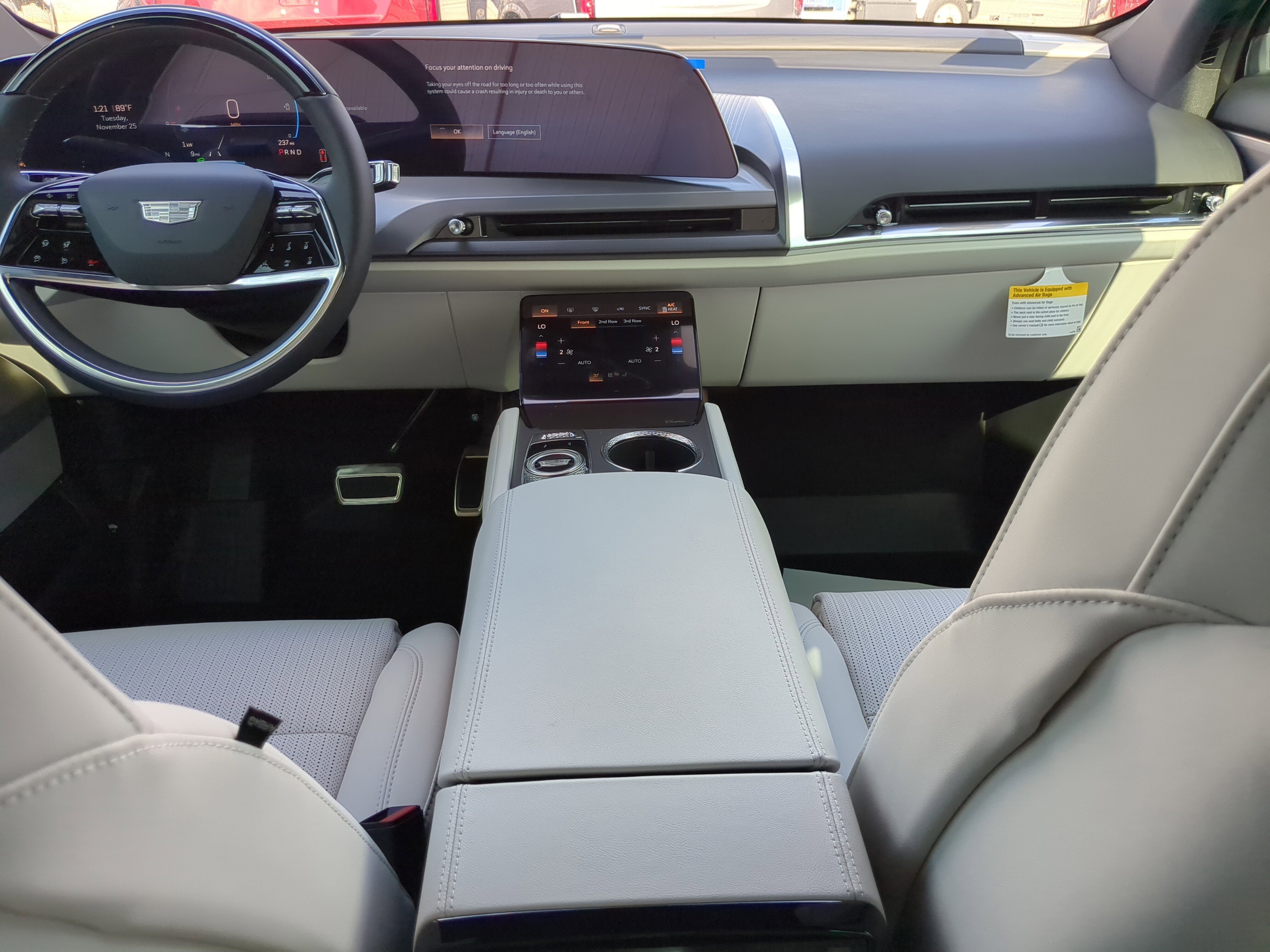 New 2026 Cadillac Vistiq Sport w/ LPO, Floor Liner Package image 14