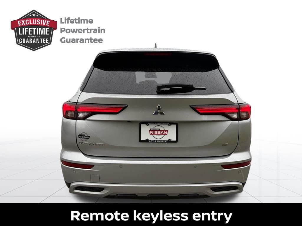 Used 2024 Mitsubishi Outlander SE FWD image 5