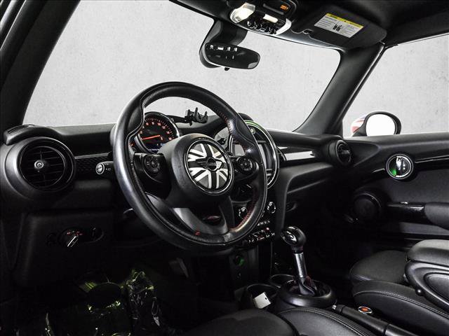 Used 2019 MINI Cooper S w/ Signature Upholstery Package FWD image 10