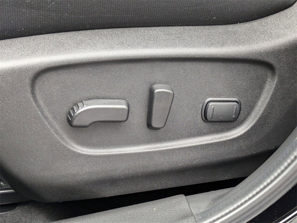 Certified 2022 Nissan Rogue Sport SV image 15