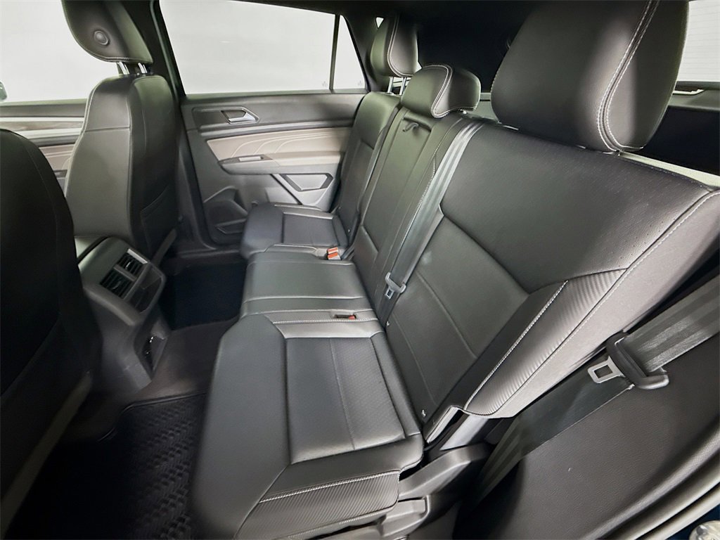 Used 2021 Volkswagen Atlas Cross Sport SE image 24