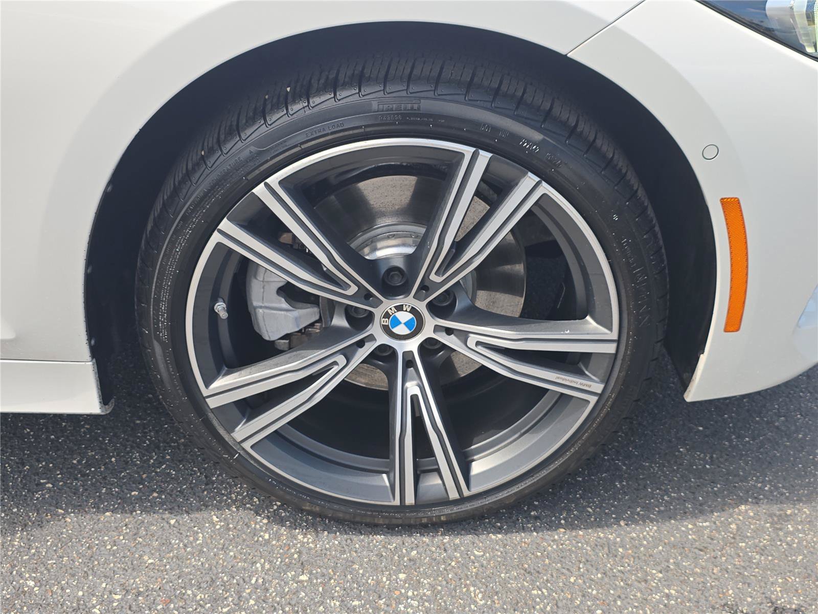 Used 2023 BMW 330i Sedan w/ Premium Package RWD image 8