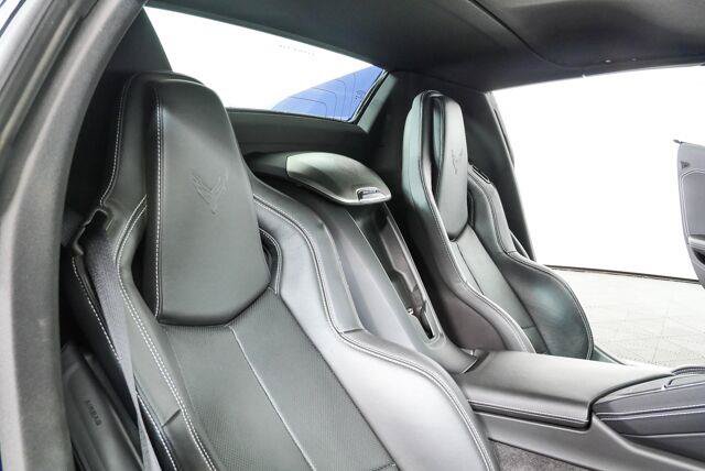 Used 2025 Chevrolet Corvette Stingray Preferred Conv RWD image 19