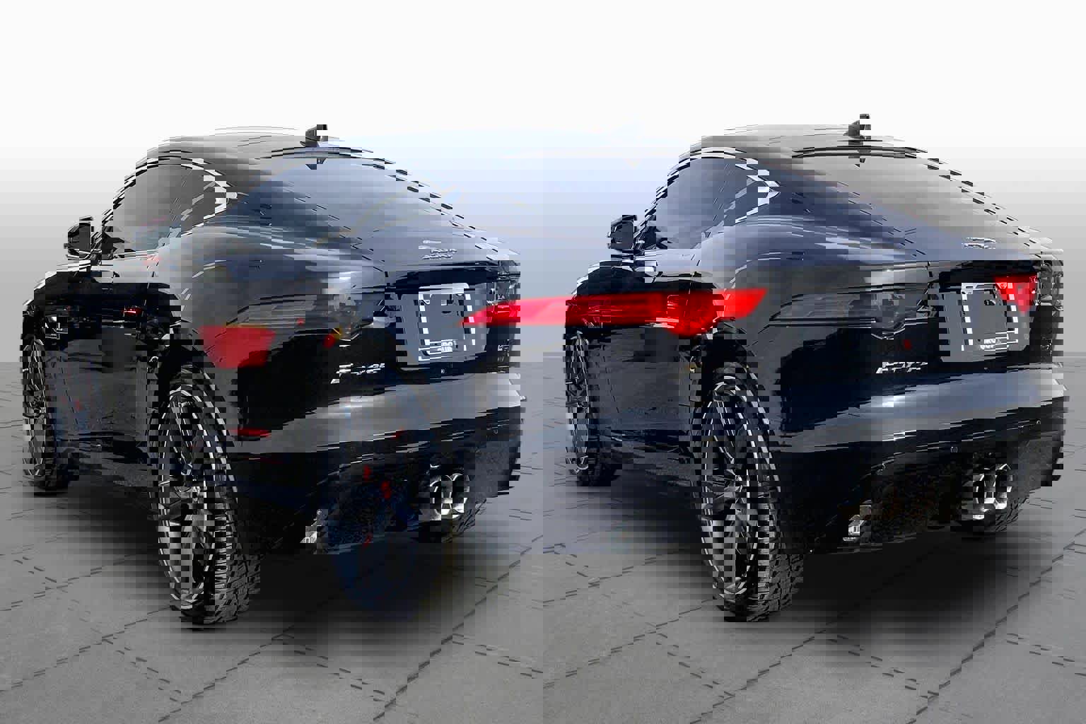 Used 2015 Jaguar F-TYPE S image 12