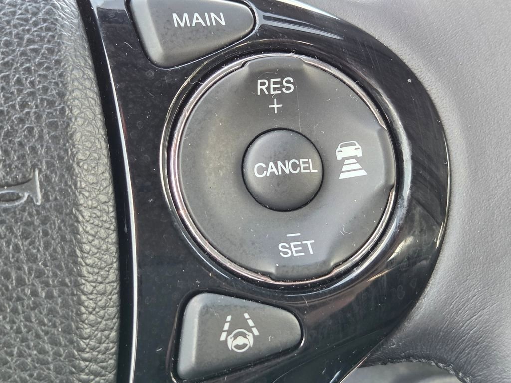 Used 2017 Honda Accord Touring image 16