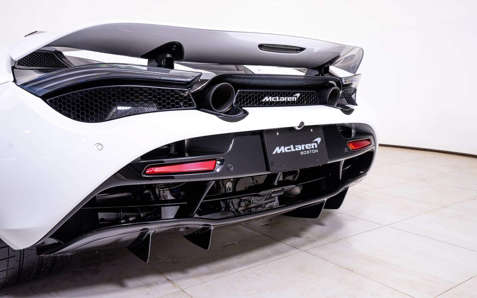 Used 2021 McLaren 720S Performance RWD image 14