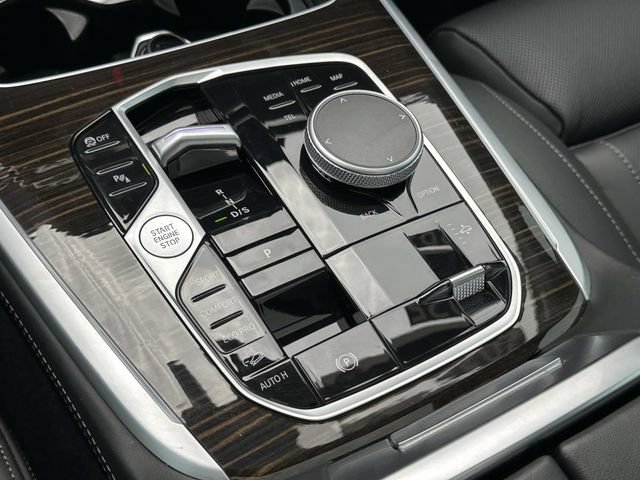 Certified 2025 BMW X7 M60i w/ Climate Comfort Package AWD/4WD image 37