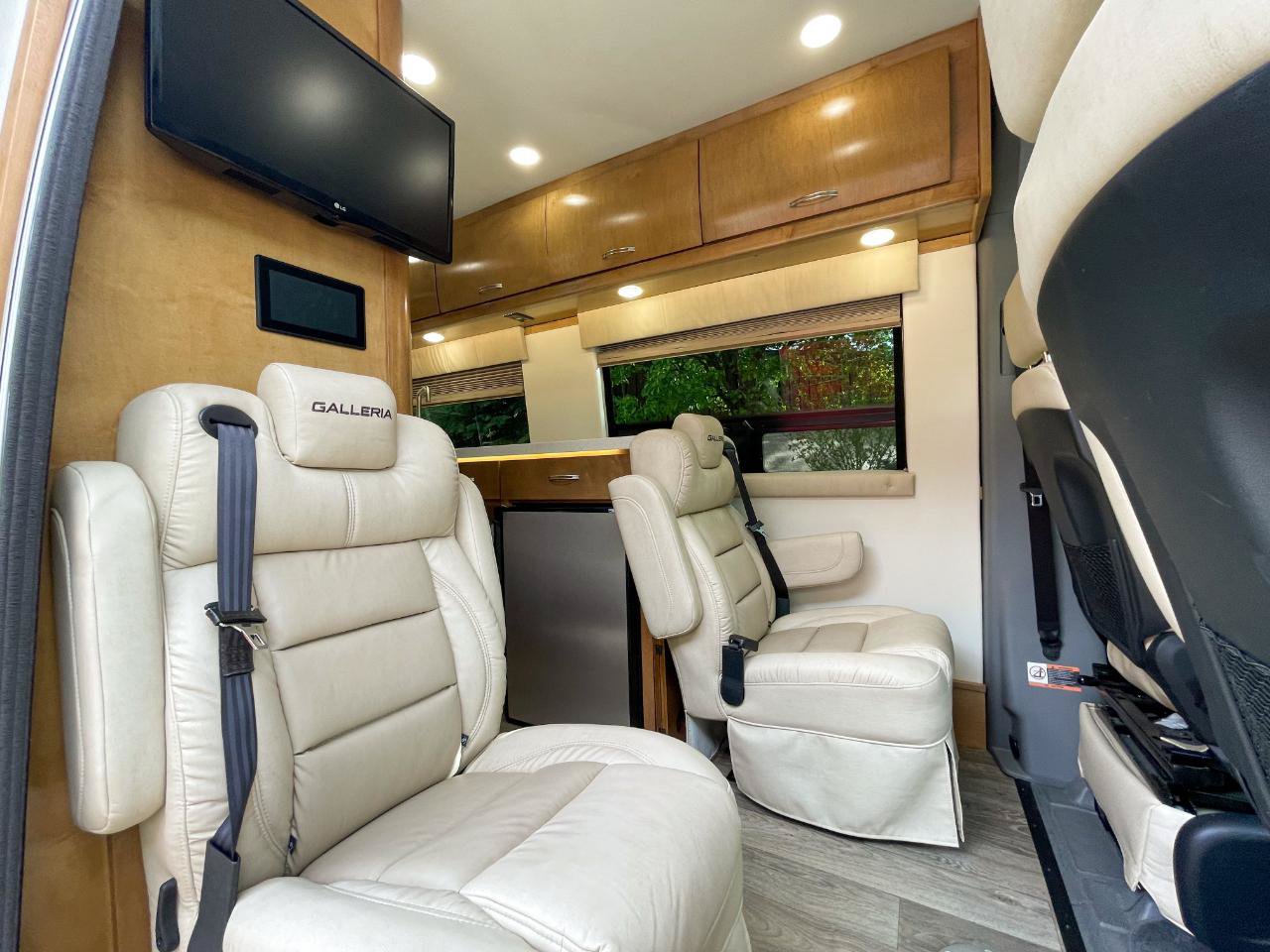 Used 2017 Mercedes-Benz Sprinter 3500 image 39