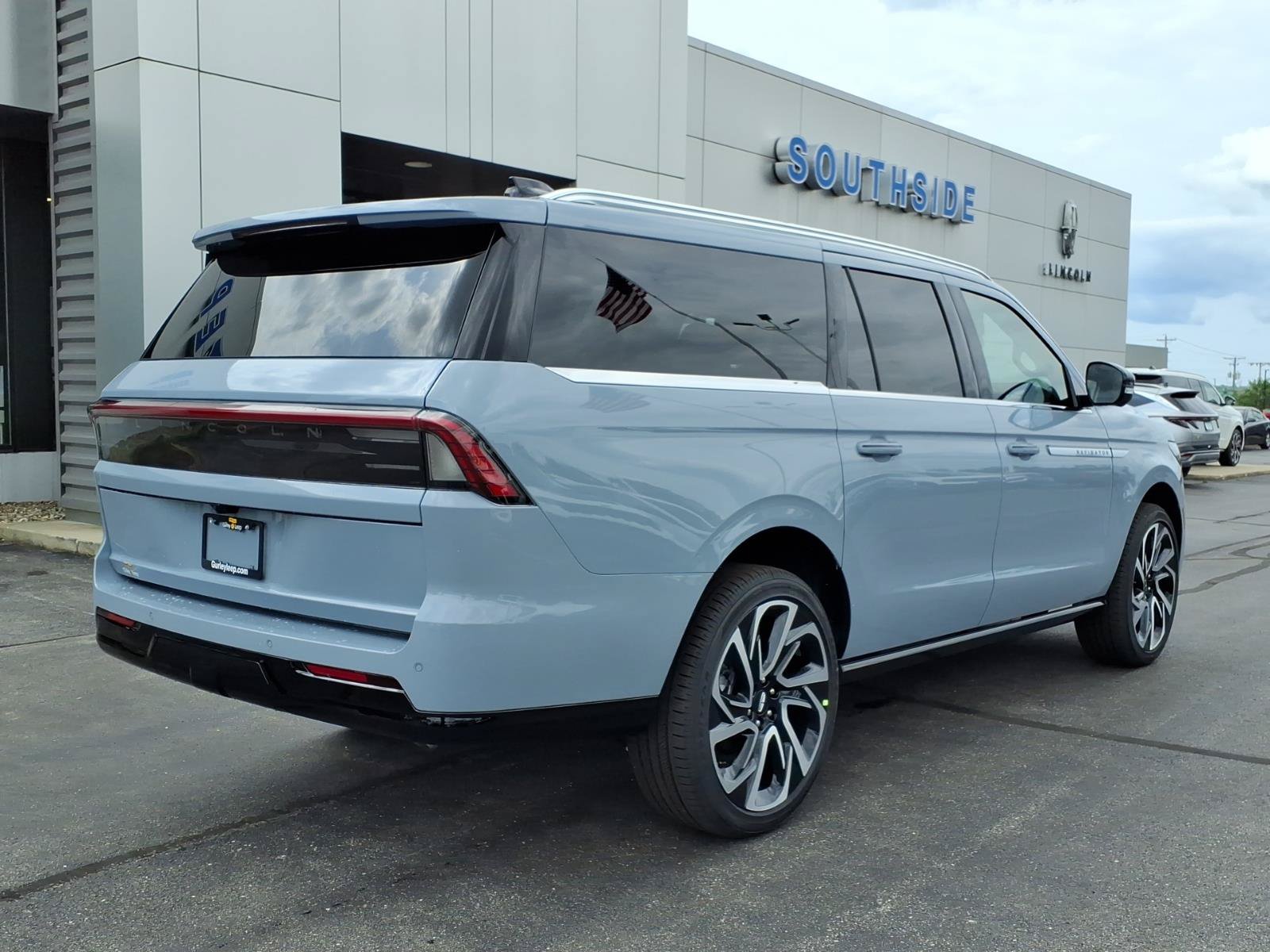 New 2027 Lincoln Navigator L Reserve AWD/4WD image 11