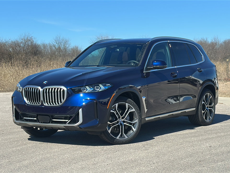 New 2026 BMW X5 xDrive40i AWD/4WD image 1