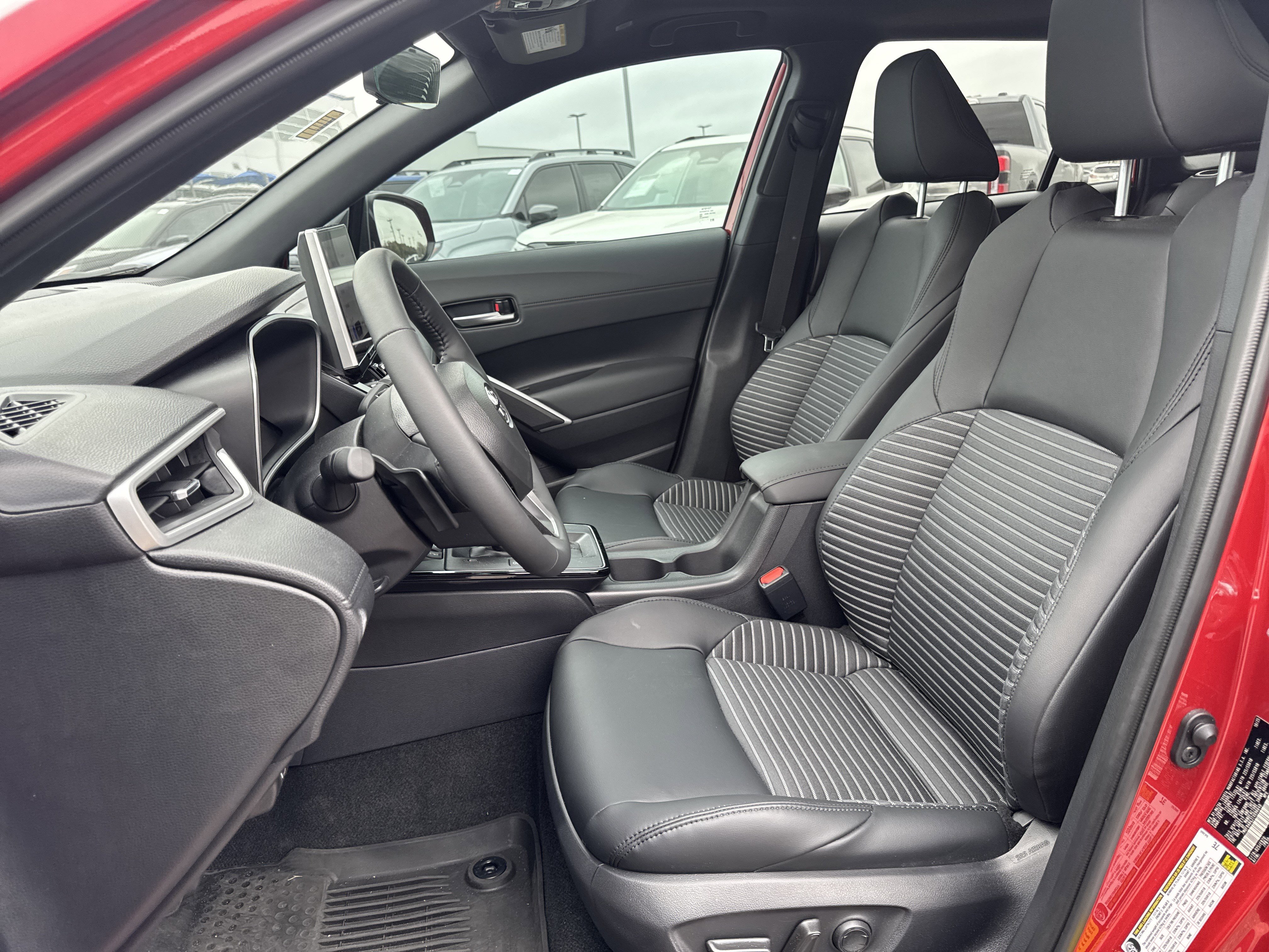 Used 2026 Toyota Corolla Cross XSE w/ Convenience Package image 26