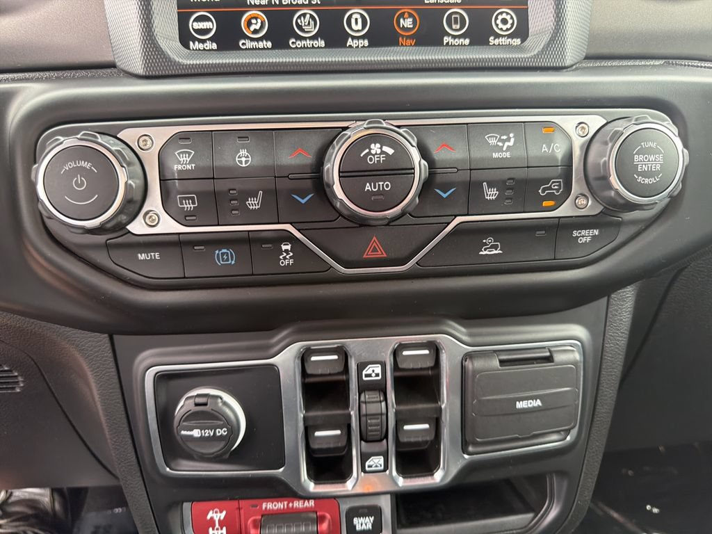 Used 2023 Jeep Wrangler Unlimited Rubicon 4xe w/ Cold Weather Group AWD/4WD image 27