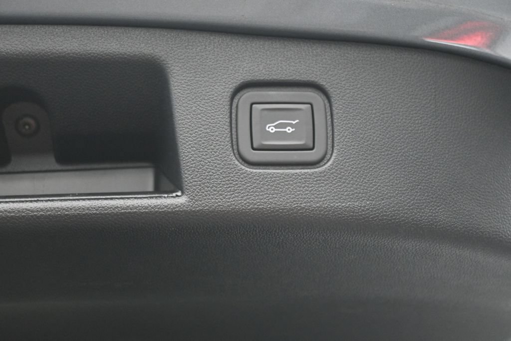 Used 2024 Chevrolet Blazer EV LT AWD/4WD image 27