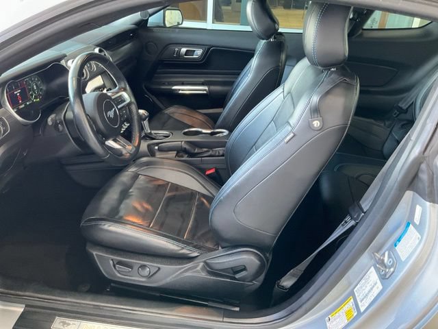 Used 2020 Ford Mustang GT Premium w/ GT Performance Package RWD image 4