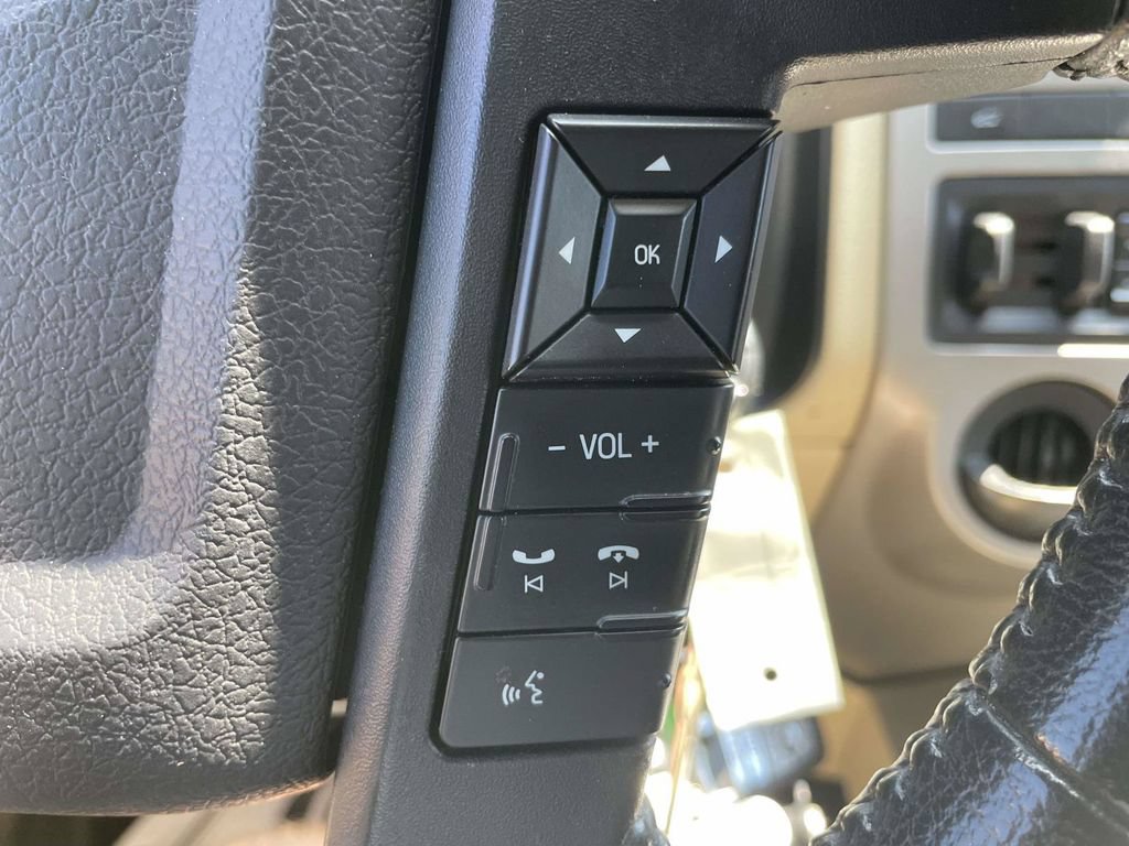 Used 2017 Ford Expedition EL XLT w/ Equipment Group 202A RWD image 25