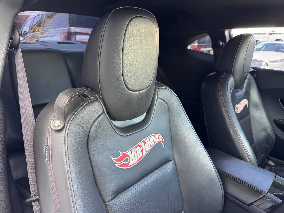 Used 2013 Chevrolet Camaro SS w/ Hot Wheels Special Edition RWD image 14