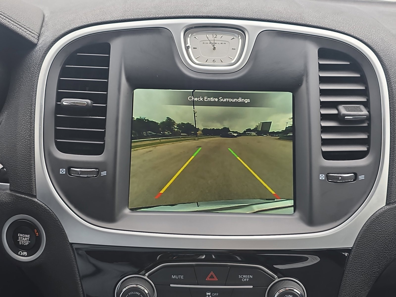 Used 2023 Chrysler 300 Touring RWD image 14