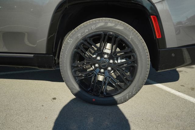 New 2026 Jeep Grand Wagoneer Limited image 39