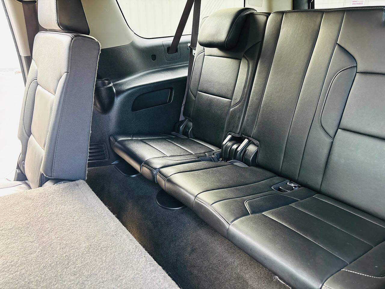 Used 2016 Chevrolet Suburban LT image 24