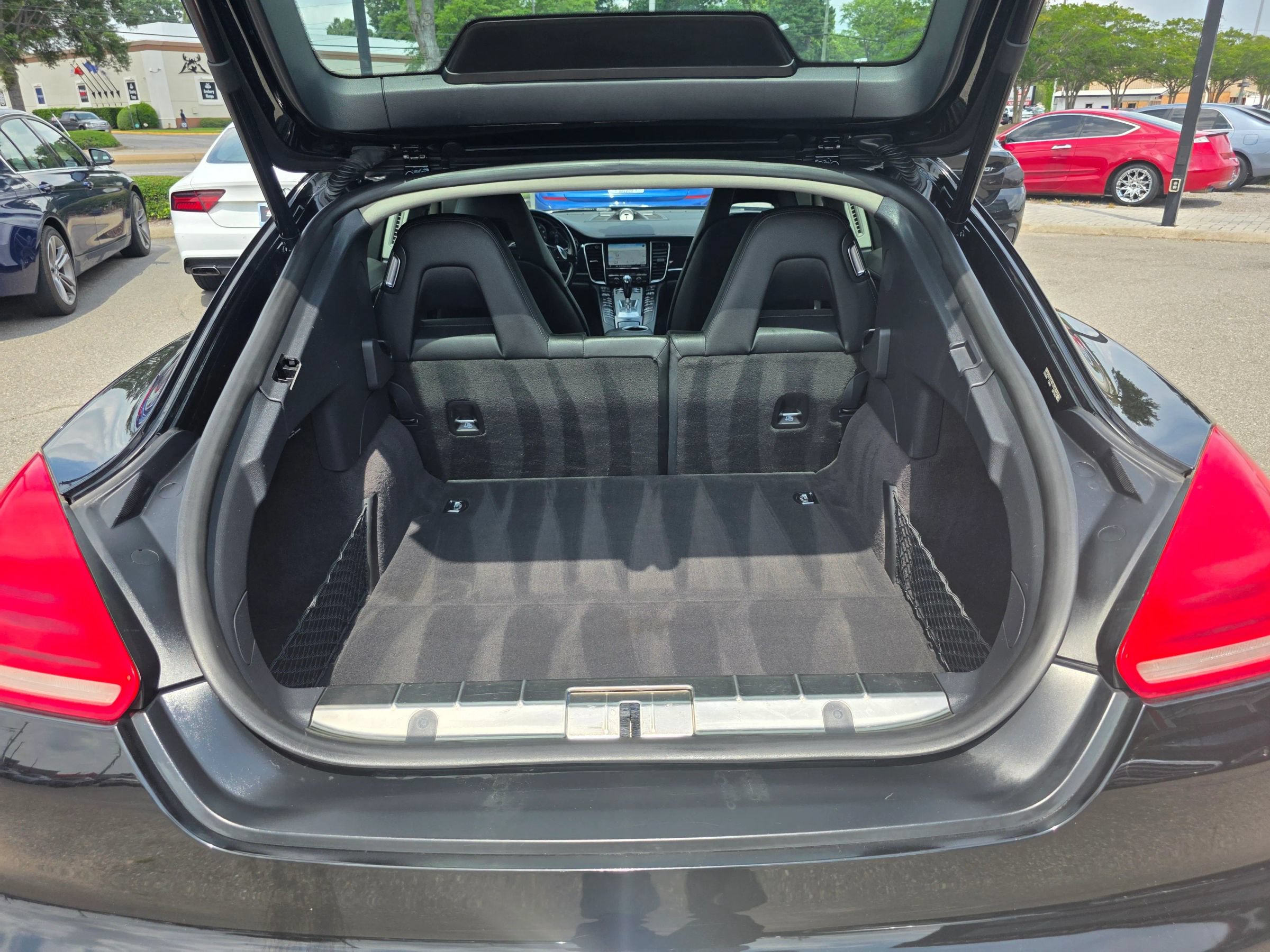 Used 2015 Porsche Panamera 4 AWD/4WD image 26