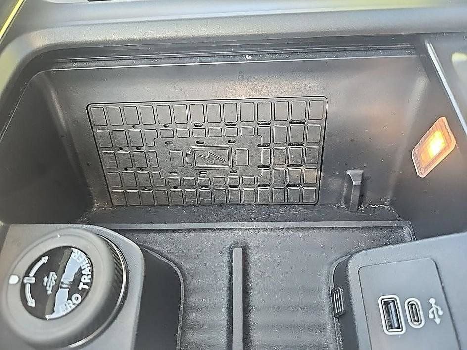 Used 2025 Ford Expedition Active AWD/4WD image 27
