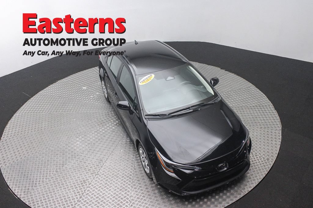 Used 2024 Toyota Corolla LE FWD image 3