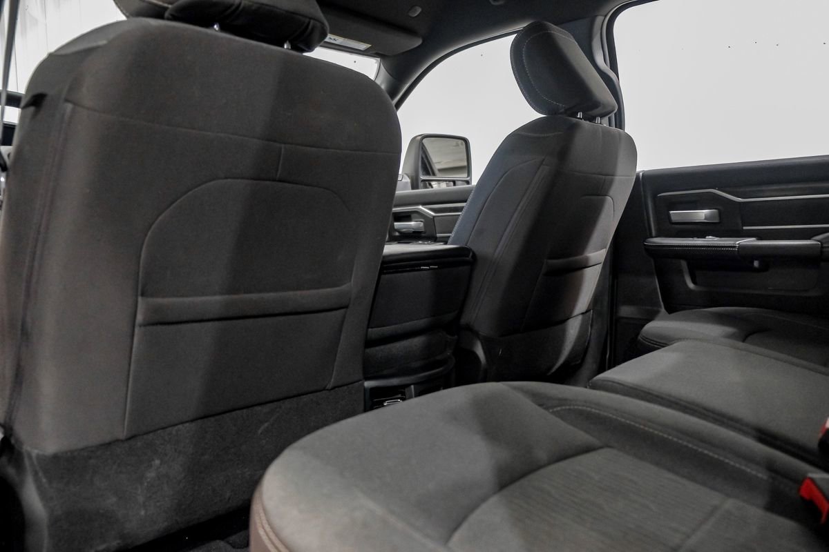 Used 2024 RAM 2500 Big Horn w/ Safety Group image 38