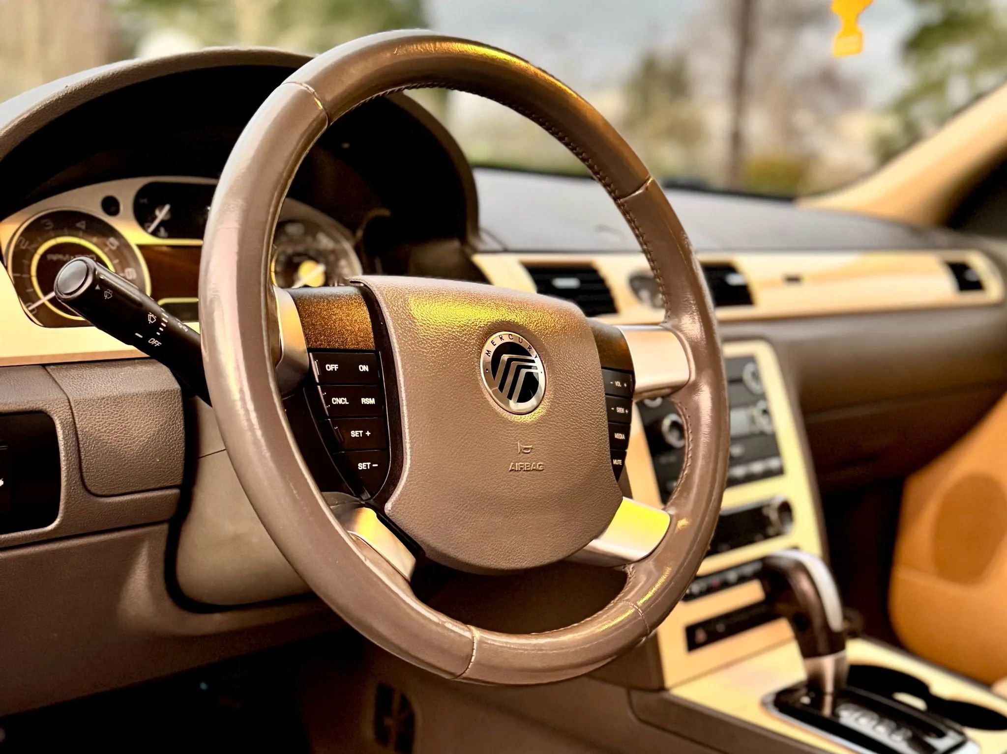 Used 2008 Mercury Sable Premier image 4