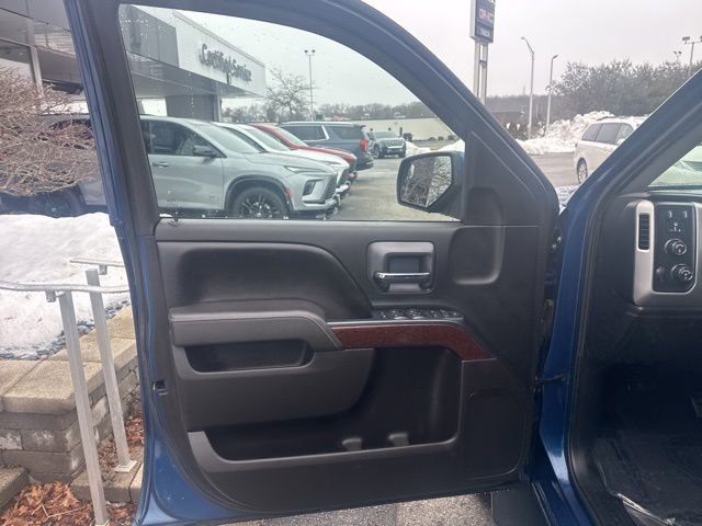 Used 2017 GMC Sierra 1500 SLE w/ SLE Value Package image 12