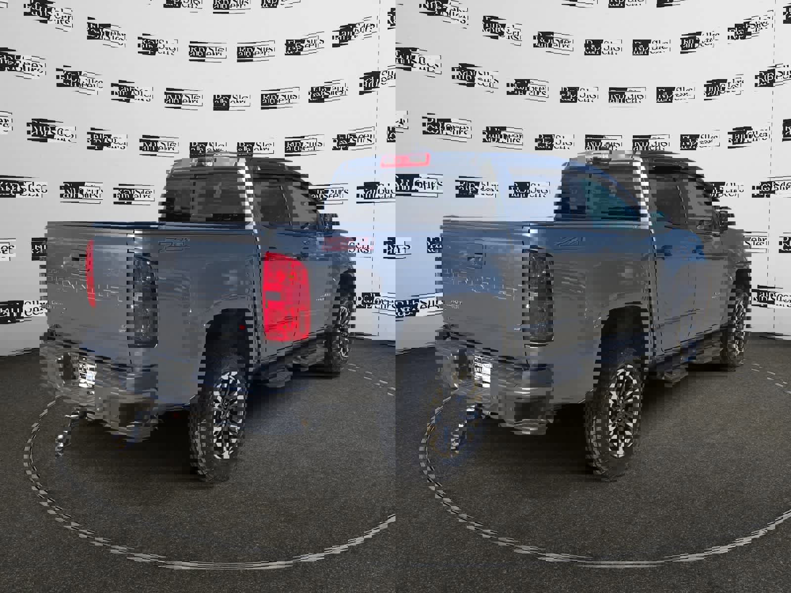 Used 2022 Chevrolet Colorado Z71 w/ Safety Package image 6