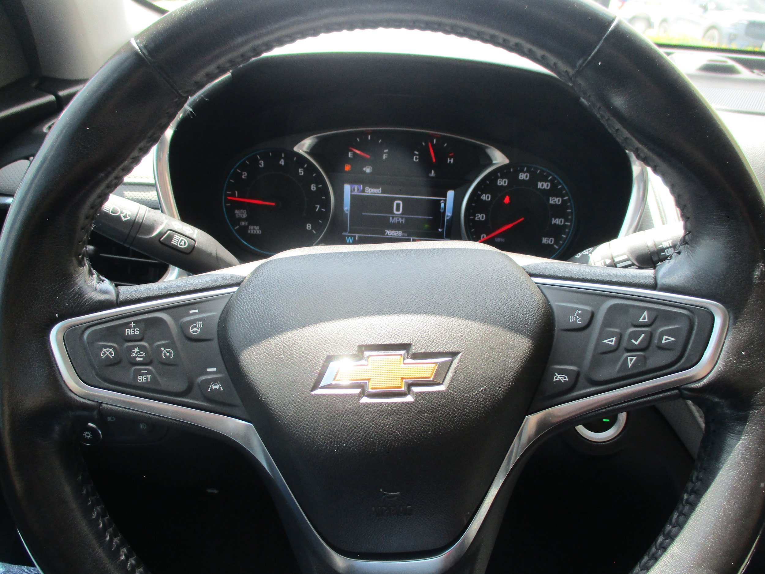 Used 2018 Chevrolet Equinox Premier FWD image 20
